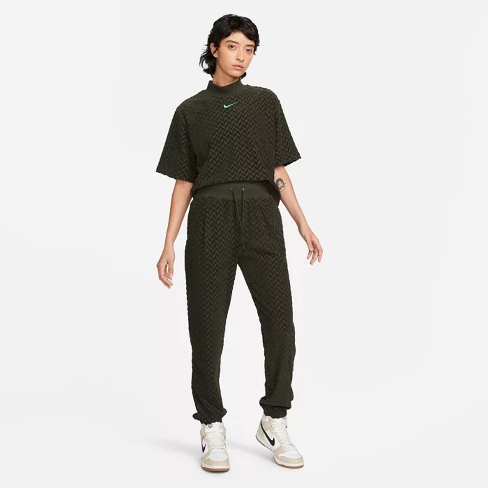 Nike Sportswear 
Women's High-Waisted Allover Jacquard Joggers 
Color: Sequoia